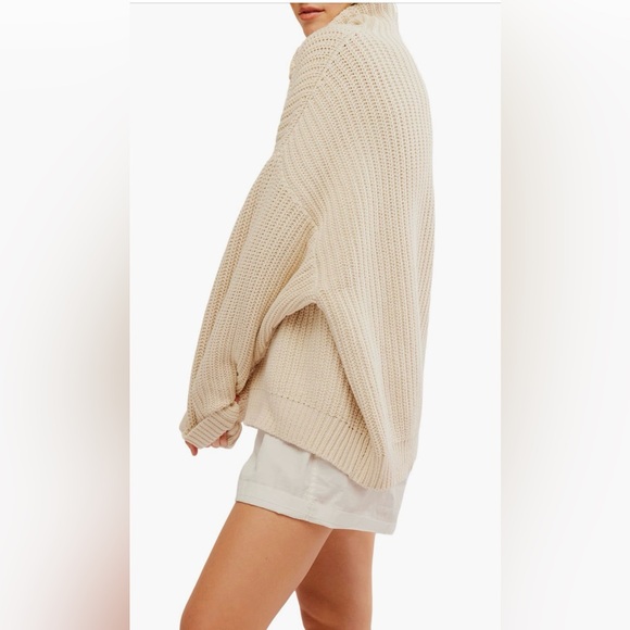 Free People oversized mockneck sweater - Picture 4 of 13